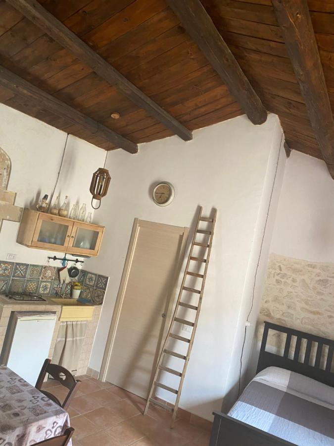 הוילה פלאצולו אקריידה Casa Martina מראה חיצוני תמונה
